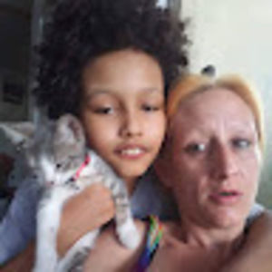 Meet your Posher, Holly